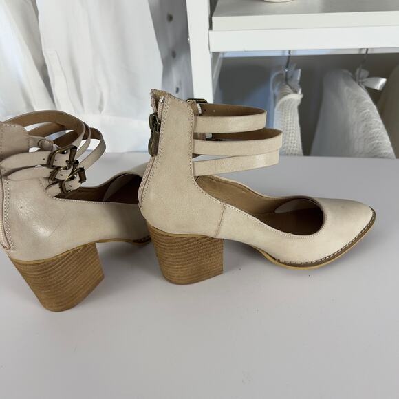 Beast women’s heels butter cream  sz. 6M #S220 - Picture 7 of 15